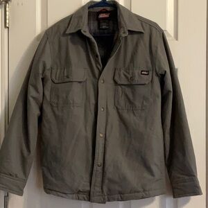 Dickies Men’s gray jacket. Quilted lined and sleeve lined. Size small.